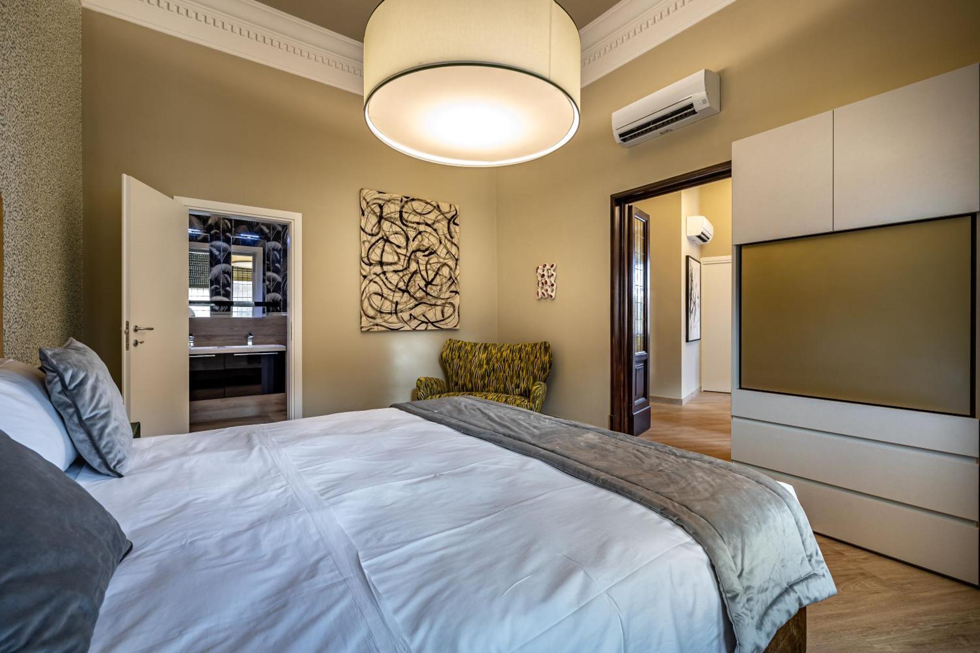 Apartment Yd Bright And Luxury Art Florenz